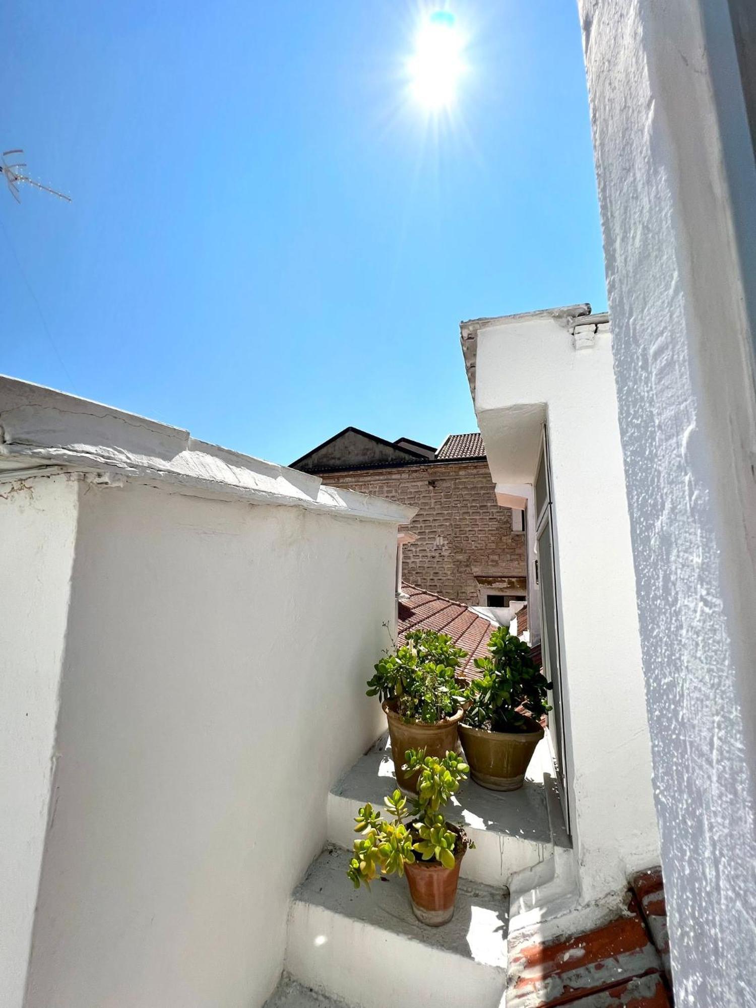 Saint Patrick Guest House Barletta Exterior foto